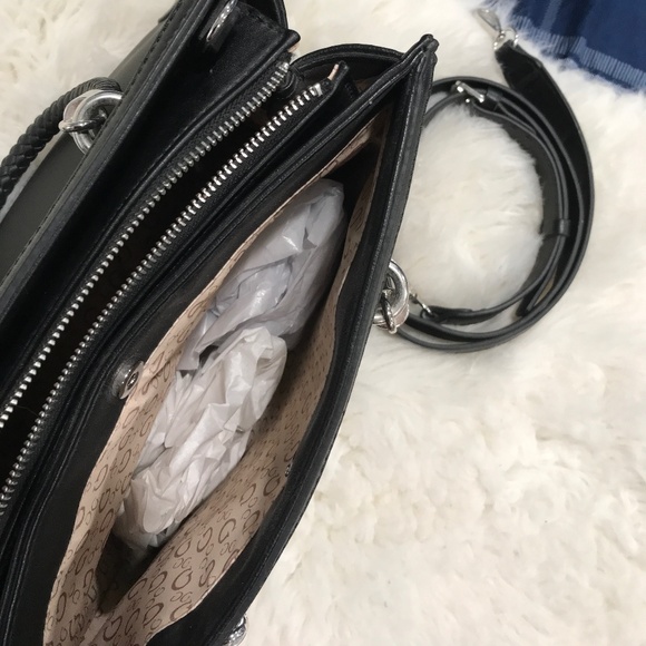 Guess bag - Picture 3 of 4